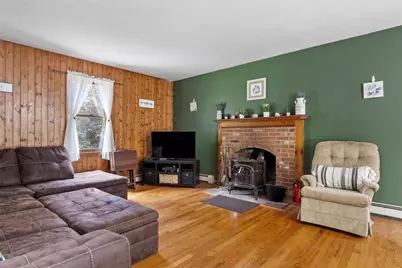 27 Natty Pond Dr, Hubbardston, MA 01452 - Photo 9