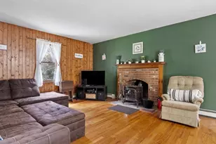 27 Natty Pond Dr, Hubbardston, MA 01452 - Photo 9