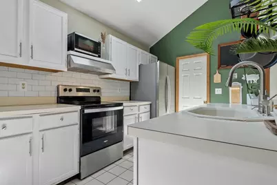 27 Natty Pond Dr, Hubbardston, MA 01452 - Photo 13