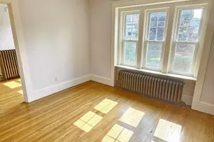 19 Rowe St, Newton, MA 02466 - Photo 3