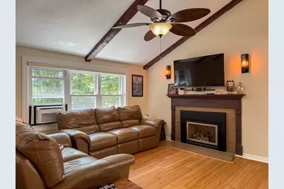 617 Marys Pond Rd, Rochester, MA 02770 - Photo 9
