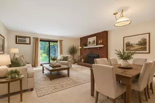 129 Highwood Dr, Franklin, MA 02038 - Photo 5