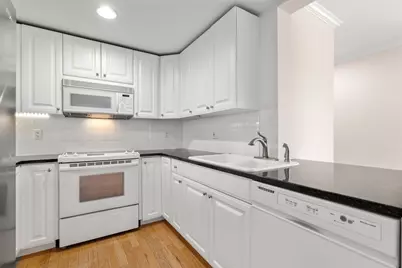 73 Chelsea St #305, Boston, MA 02129 - Photo 7