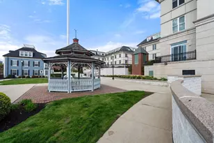 73 Chelsea St, Boston, MA 02129 - Photo 21