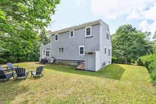35 Pinecrest Ave, Mashpee, MA 02649 - Photo 33