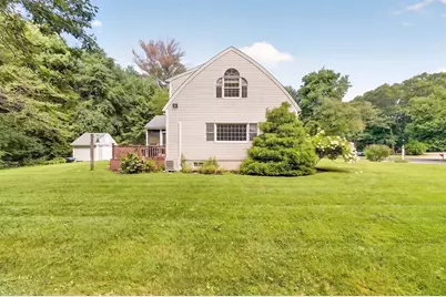 32 Slades Farm Ln, Dartmouth, MA 02748 - Photo 37