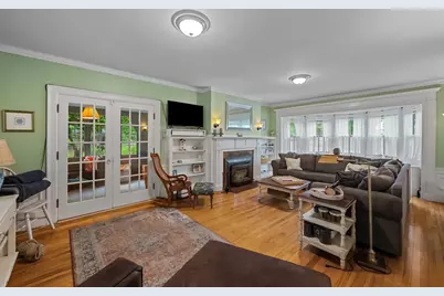 25 Kenwood Ave, Worcester, MA 01605 - Photo 13
