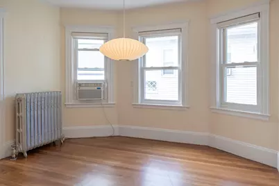 581 South Street #2, Boston, MA 02131 - Photo 9