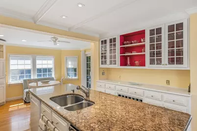 2 Stone Ter, Marblehead, MA 01945 - Photo 9