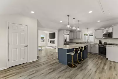 17 Shore Ave, Lakeville, MA 02347 - Photo 5