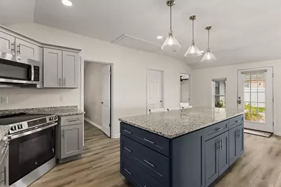 17 Shore Ave, Lakeville, MA 02347 - Photo 13