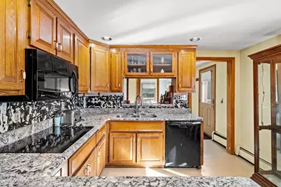239 Lovers Ln, Haverhill, MA 01830 - Photo 19