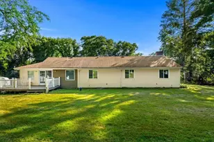 239 Lovers Ln, Haverhill, MA 01830 - Photo 11