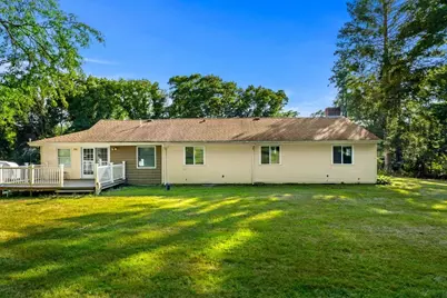 239 Lovers Ln, Haverhill, MA 01830 - Photo 9