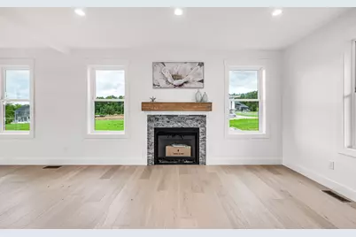 32 Balsam Hill Rd, Ludlow, MA 01056 - Photo 9