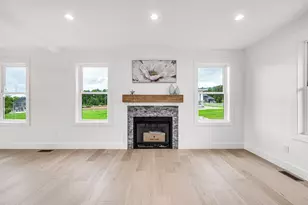 32 Balsam Hl Rd, Ludlow, MA 01056 - Photo 9
