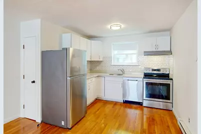 104 Trowbridge St #4, Cambridge, MA 02138 - Photo 5
