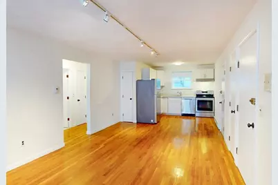 104 Trowbridge St #4, Cambridge, MA 02138 - Photo 3