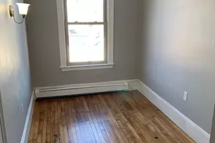 135 Lafayette Square, Haverhill, MA 01832 - Photo 5