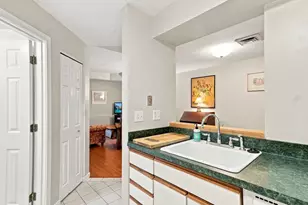26 School St, Hull, MA 02045 - Photo 9