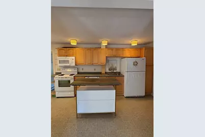 16 Highland St #upper, Townsend, MA 01469 - Photo 5