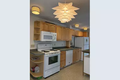 16 Highland St #upper, Townsend, MA 01469 - Photo 5