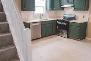 109 Powell Ave, Springfield, MA 01118 - Photo 7