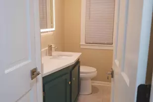 109 Powell Ave, Springfield, MA 01118 - Photo 17