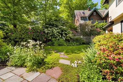 17 Chesham Road, Brookline, MA 02445 - Photo 27