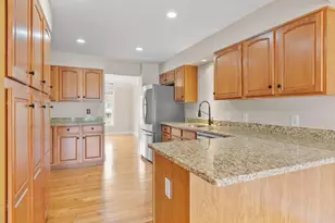63 Hillside Village Dr, West Boylston, MA 01583 - Photo 9
