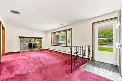 532 Union St, Franklin, MA 02038 - Photo 3