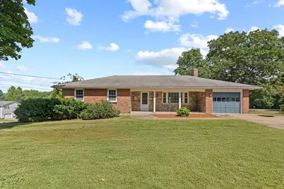 532 Union St, Franklin, MA 02038 - Photo 1