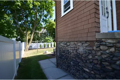 44 Wellsmere Rd, Boston, MA 02131 - Photo 3