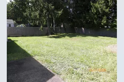 214 Grove Ave, Leominster, MA 01453 - Photo 25