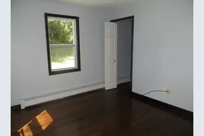 214 Grove Ave, Leominster, MA 01453 - Photo 9
