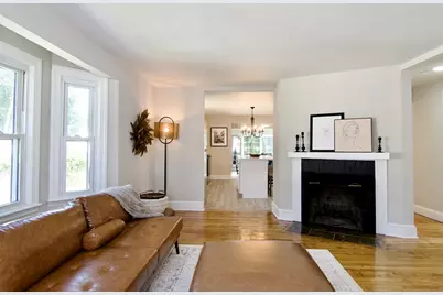 137 Cloran St, Springfield, MA 01109 - Photo 7