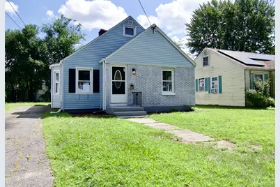 137 Cloran St, Springfield, MA 01109 - Photo 1