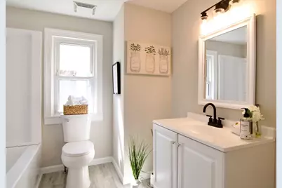 137 Cloran St, Springfield, MA 01109 - Photo 25