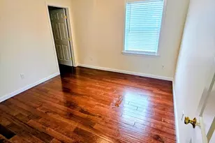 14 Dexter St, Worcester, MA 01607 - Photo 3