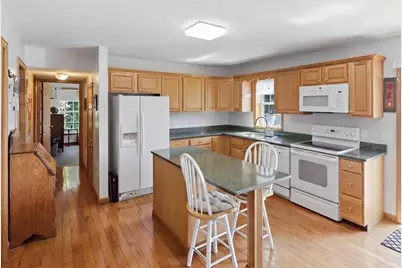 129 Balsam St, Fairhaven, MA 02719 - Photo 13