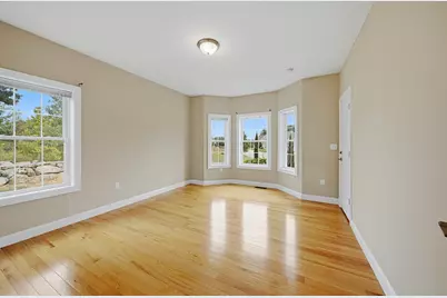 52 Regency Dr, Dracut, MA 01826 - Photo 15