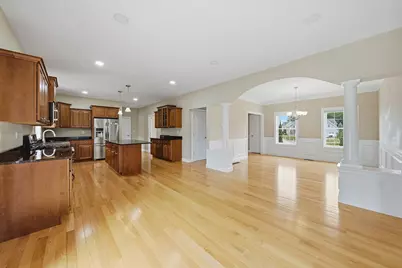 52 Regency Dr, Dracut, MA 01826 - Photo 7