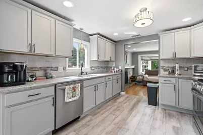 31 Sunset Terrace, Agawam, MA 01030 - Photo 3
