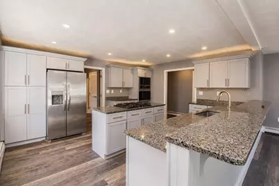 126 Sears Island Dr, Worcester, MA 01606 - Photo 3