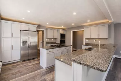 126 Sears Island Dr, Worcester, MA 01606 - Photo 3