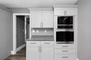 126 Sears Island Dr, Worcester, MA 01606 - Photo 9