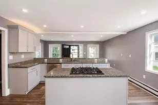 126 Sears Island Dr, Worcester, MA 01606 - Photo 5