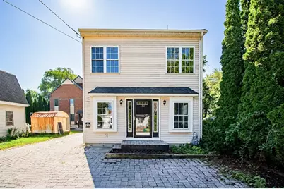 126 Sears Island Dr, Worcester, MA 01606 - Photo 1