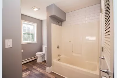 126 Sears Island Dr, Worcester, MA 01606 - Photo 31