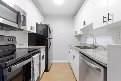 61 Wright St #102, Stoneham, MA 02180 - Photo 3